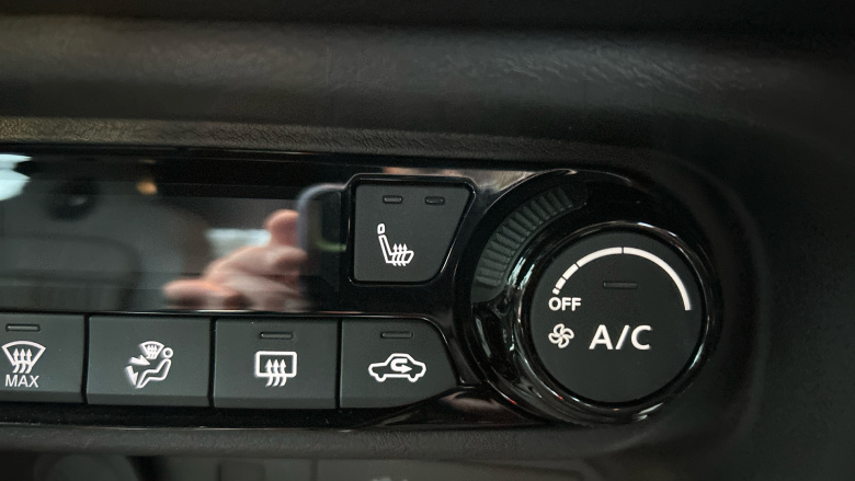 Nissan Juke 1.0 DiG-T Tekna 5dr DCT Petrol Hatchback